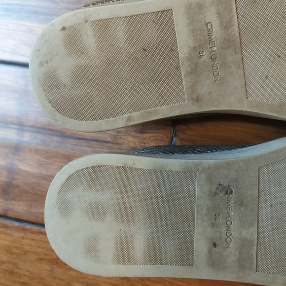 Crime London | distressed gold low top sneaker - Picture 11 of 15